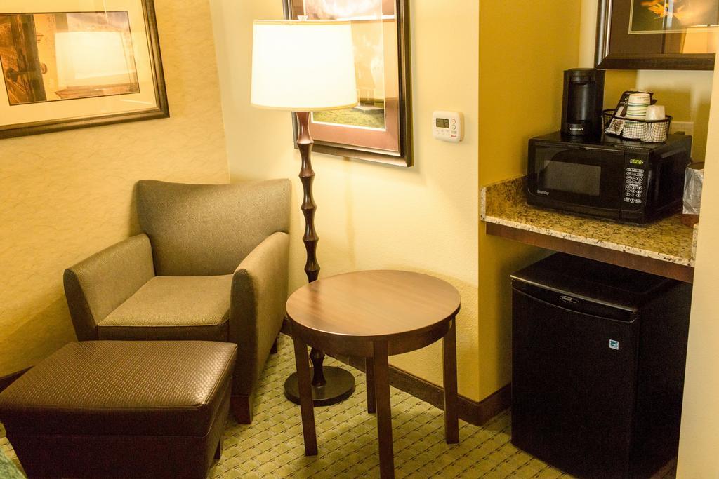 Little Missouri Inn & Suites New Town Εξωτερικό φωτογραφία