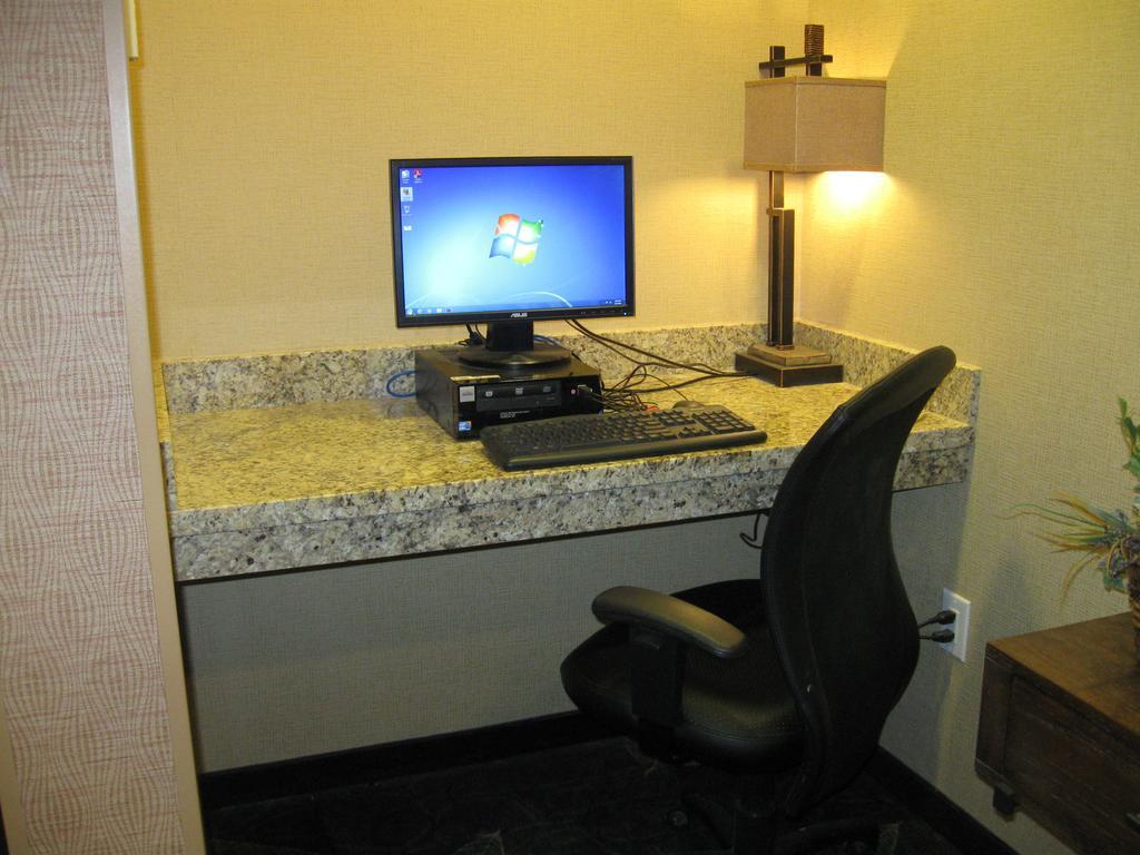 Little Missouri Inn & Suites New Town Εξωτερικό φωτογραφία