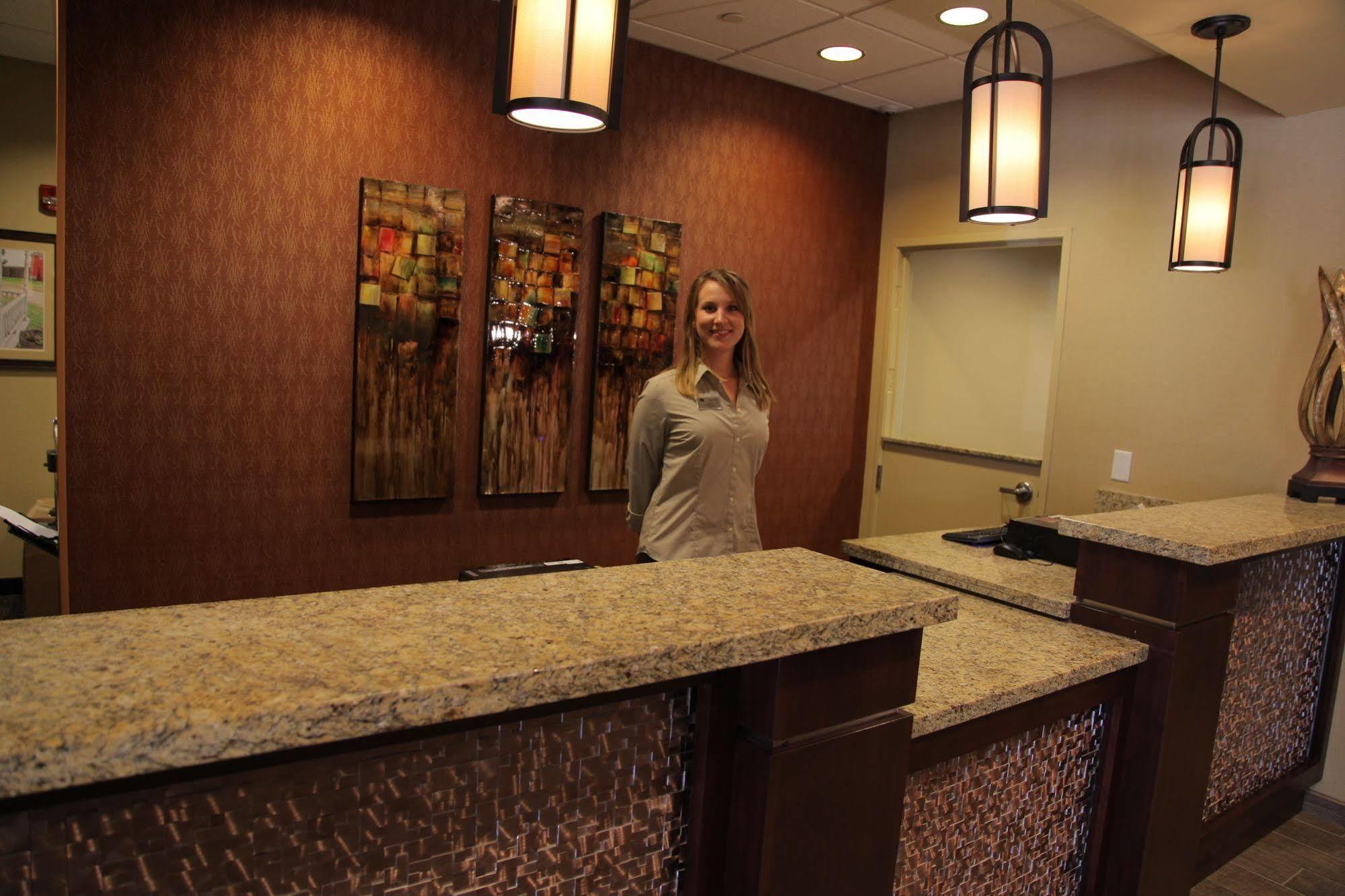 Little Missouri Inn & Suites New Town Εξωτερικό φωτογραφία