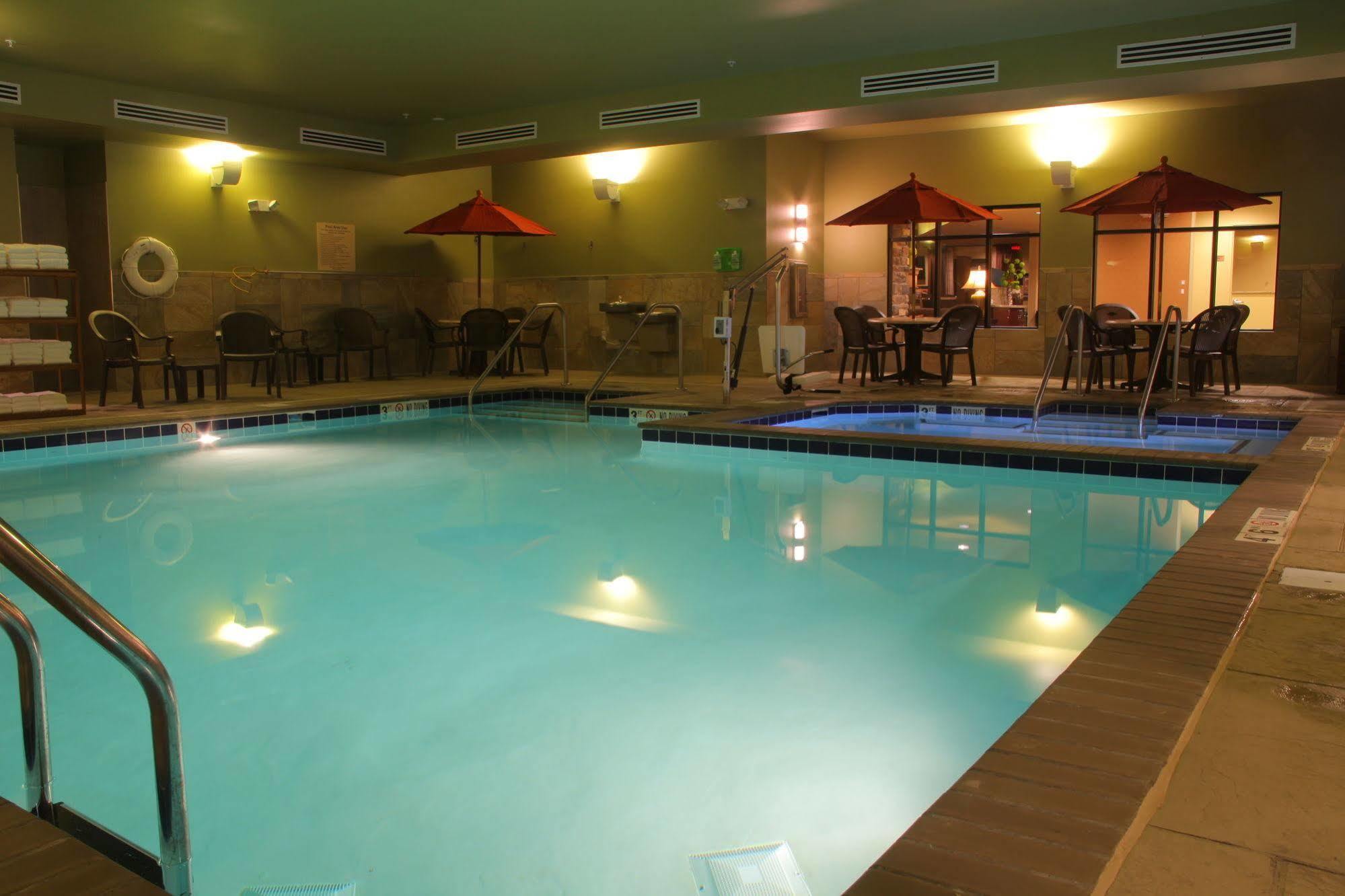 Little Missouri Inn & Suites New Town Εξωτερικό φωτογραφία