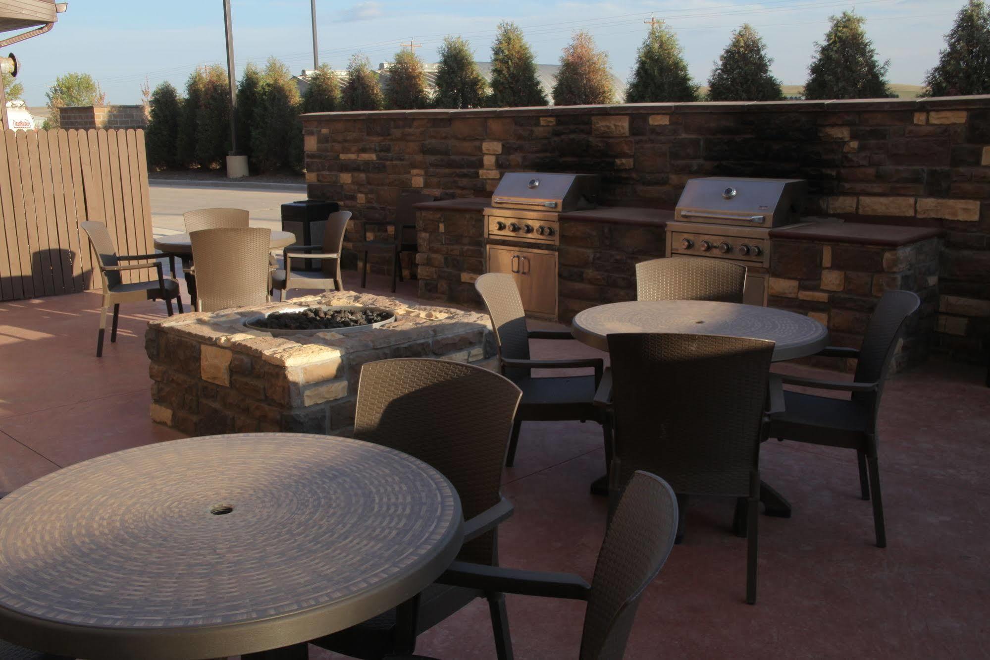 Little Missouri Inn & Suites New Town Εξωτερικό φωτογραφία